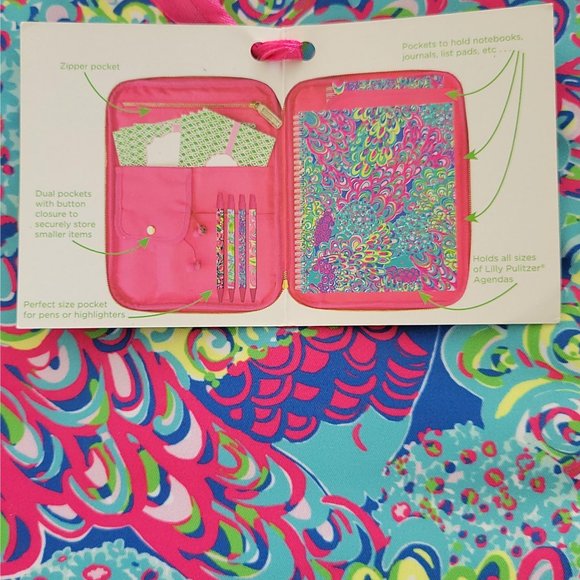 NWT Lily Pulitzer "Lily's Lagoon" folio/tablet cas - Picture 4 of 4